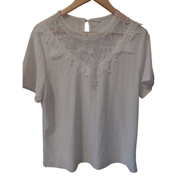 Tops - White Eyelet Lace Bib Short Sleeve Blouse Keyhole Back Top Womens XL